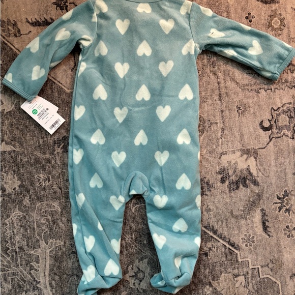 Carter’s 6mo fleece footed pajamas NWT - Picture 2 of 4